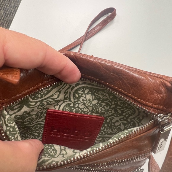 HOBO Crossbody - Picture 4 of 5